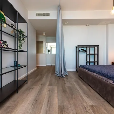 Modern Spacious W/ Sea Views Κλαϊπέντα