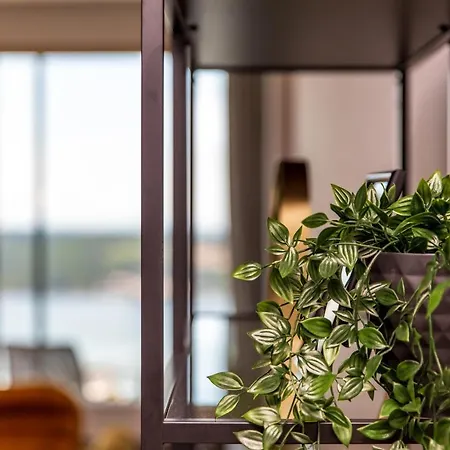 Modern Spacious W/ Sea Views Διαμέρισμα