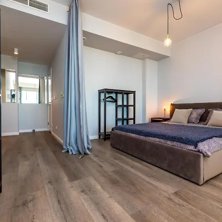Modern Spacious W/ Sea Views Διαμέρισμα