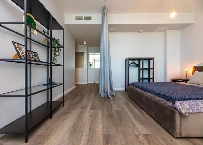 Modern Spacious W/ Sea Views Klaipėda